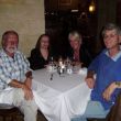 Met Johan en Jeannette Huy in een restaurant in Salina