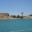 Wachtpost (links) en wachttoren in het Suezka<span class=