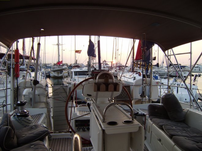 Vanmorgen kleurt de dageraad de hemel roserood