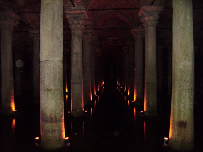 In de ondergrondse cysterne van Keizer Justinianus I