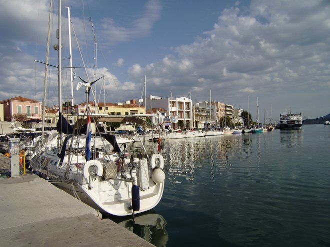 Dulce aan de stadskade in Mitilíni, het hoofdstadje van Lesbos
