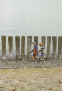 Zomer 1997: Rommert (10) en Bas (7) in de pas bij de Roompot