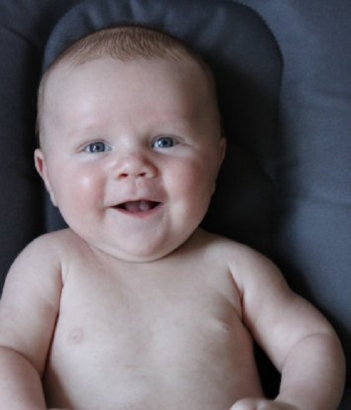 Thijs Thomas in zijn derde maand