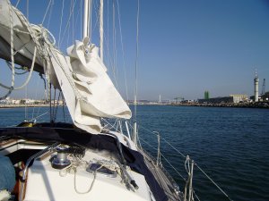 Invaart Figueira da Foz op de rivier Rio Mondego. Op de achtergrond de Ponte Nova.