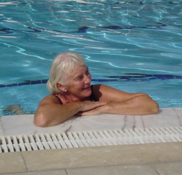 In het zwembad van Alanya Marina