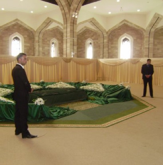Qardaha. De laatste rustplaats van president Hafez al-Assad in zijn mausoleum