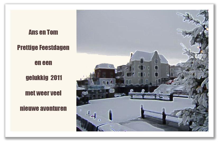 Op de jaarlijkse kerstkaart van Wim van Heel staat het appartementengebouw bij de Gorcumse sluis, waar we een nieuw onderkomen vonden