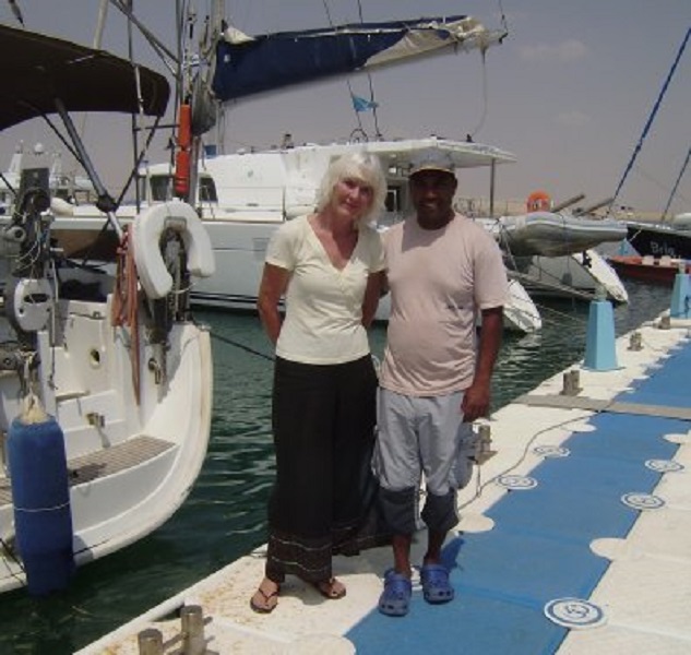 Ans met Karkar, de haven-boy