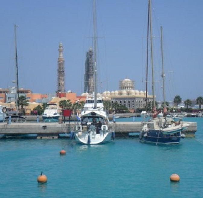 Dulce (l) in Marina Hurghada