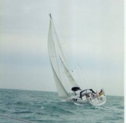 Voorjaar 2002: Dulce op haar maidentrip, ergens in de Thames monding.