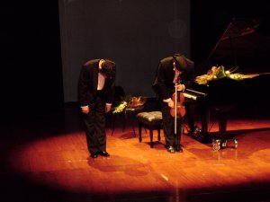 Centro Cultural de Lagos: Pianist António Rosado en violist João Pedro Cunha nemen een welverdiend applaus in ontvangst