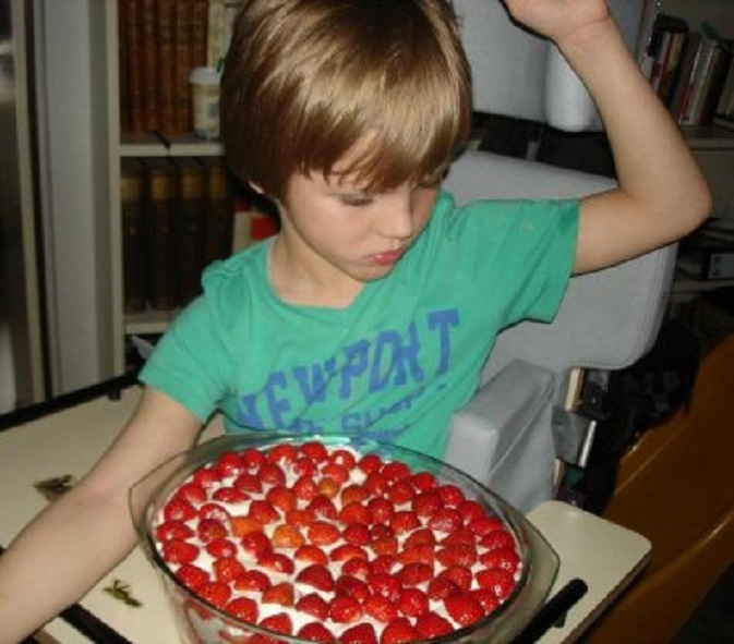 Kleinkind Liam, twee dagen voor zijn zesde verjaardag