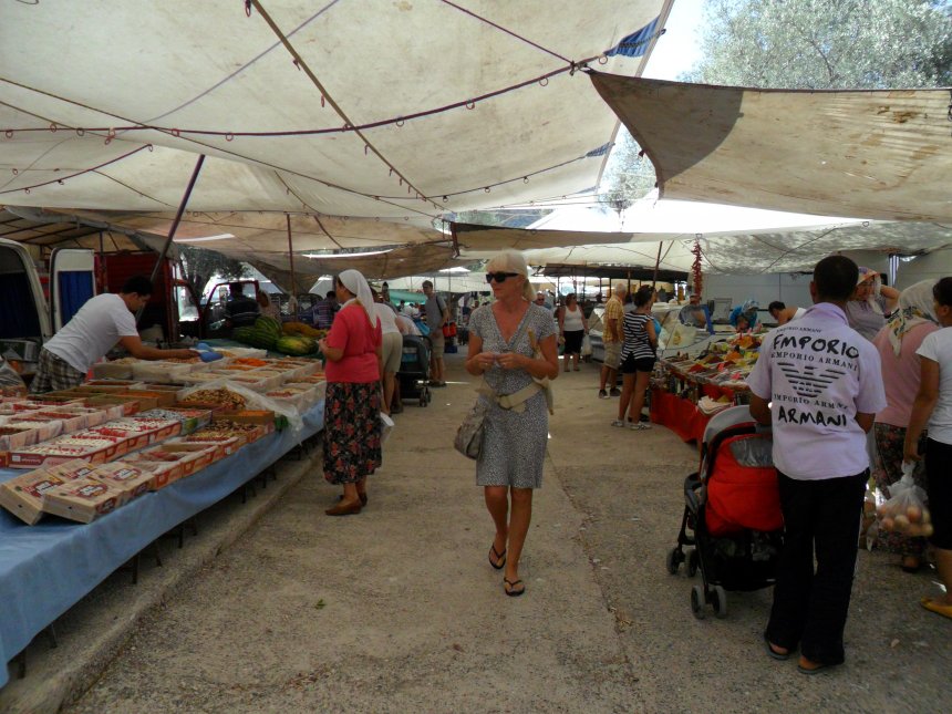 Op de weekmarkt in Bozburun