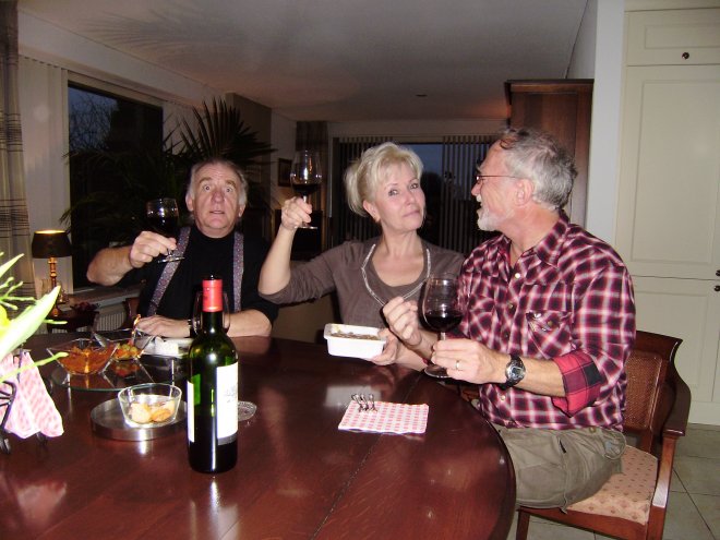 Erg gezellige avond bij Herman & Marian Ursinus thuis in Wijk en Aalburg, met onder andere zeer suffisante erwtensoep .