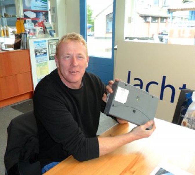 Numansdorp. Fons met onze koerscomputer