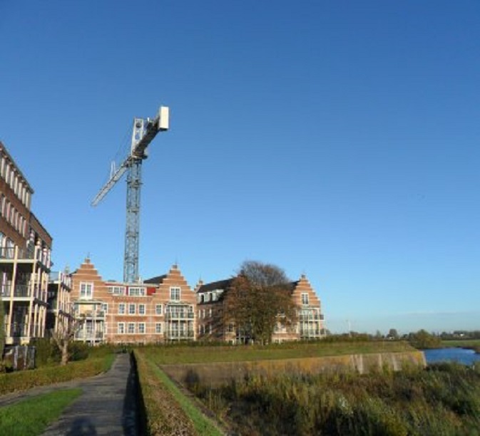 De nieuwbouw van het appartementencomplex op het VIIe bastion is bijna klaar