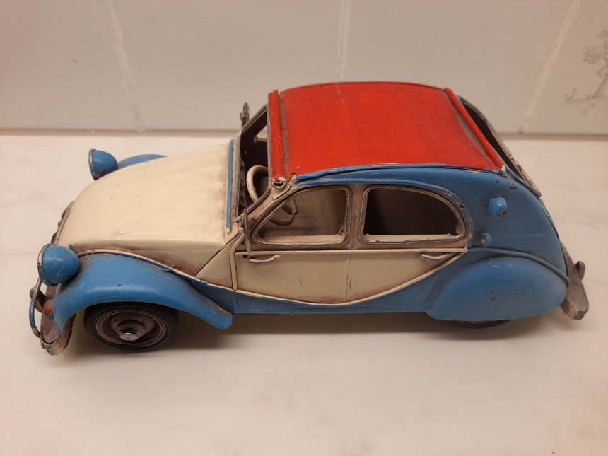Het Citroën 2CV-model dat ik bij Rijk kocht.