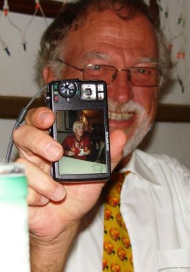 Oudjaarsavond. Ik heb juist een foto van Ans gemaakt (foto Gerard van Dijk)