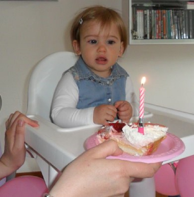 Waar die kaars voor is, interesseert haar geen moer