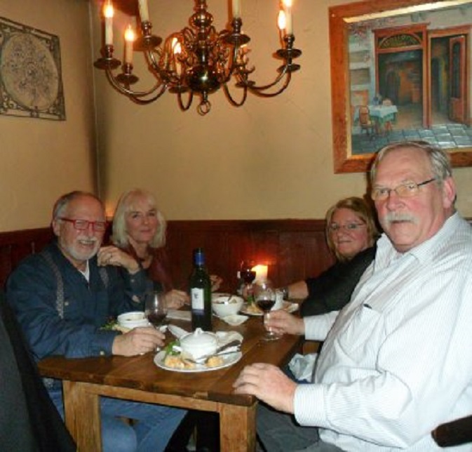 Met Paul & Tine in Restaurant