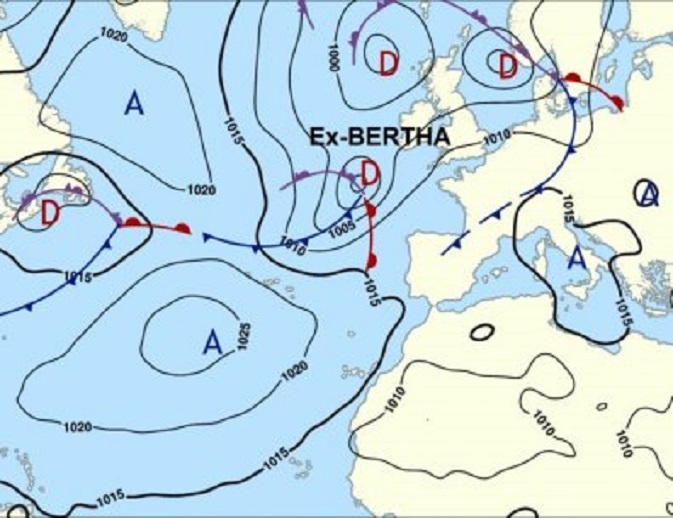 Weerkaart van heden 12.00 uur UTC (14.00 NL tijd) met de resten van de tropische storm Bertha