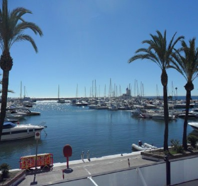 De haven van Puerto de la Duquesa