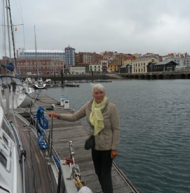 Miezerregen in Gijón. Toch maar de stad in.