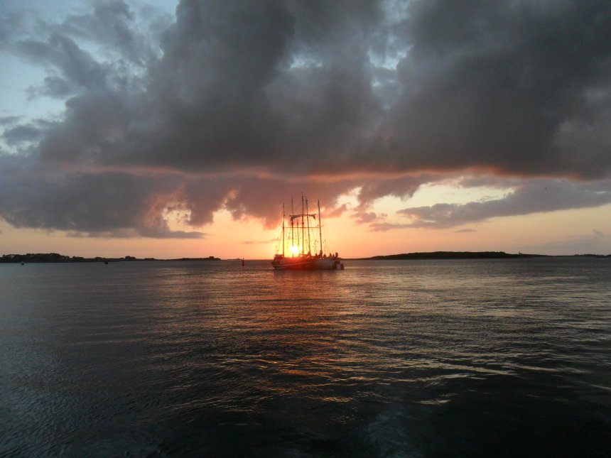 L'Aber Wrac'h. Zonsondergang boven zee, gisteravond