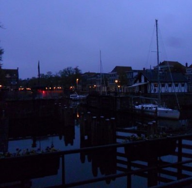 Vanmorgen vroeg in de haven.