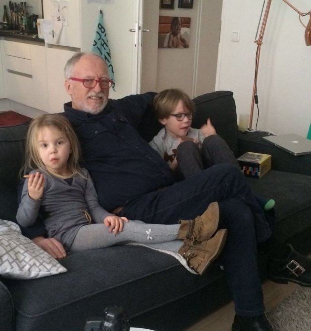 Vandaag met Lisa en Thijs op de bank bij Floor thuis.