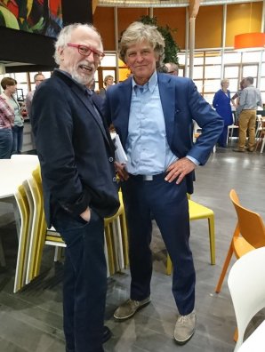 Met mijn opvolger Pieter de Kort (die vorig jaar vertrok) in het Grand Cafe van 't Gasthuis. (foto: Gabrielle van Duffelen)