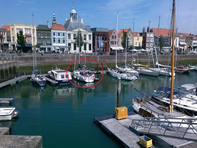 Dulce in de Michiel de Ruyterhaven in Vlissingen (bij eb).