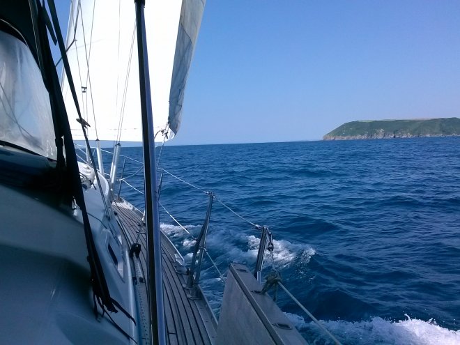 We naderen Dodman Head op weg naar Falmouth.