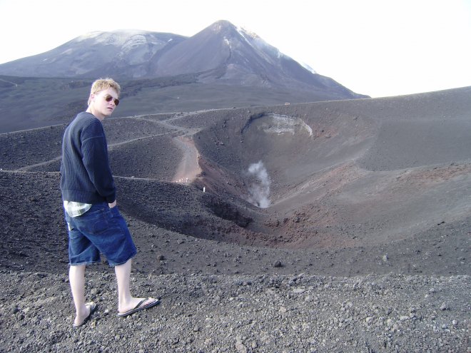 Bas bij een krater van de Etna