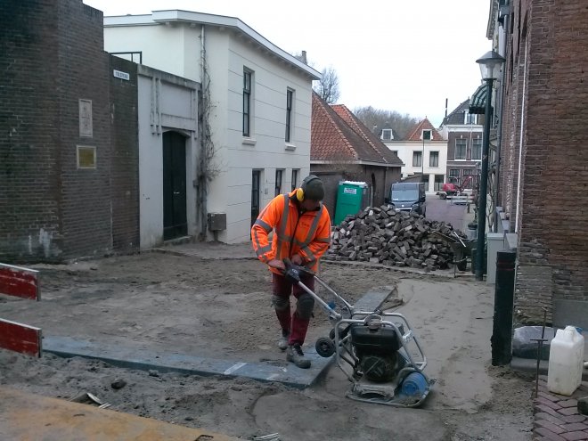 Herbestrating in de Tolsteeg.
