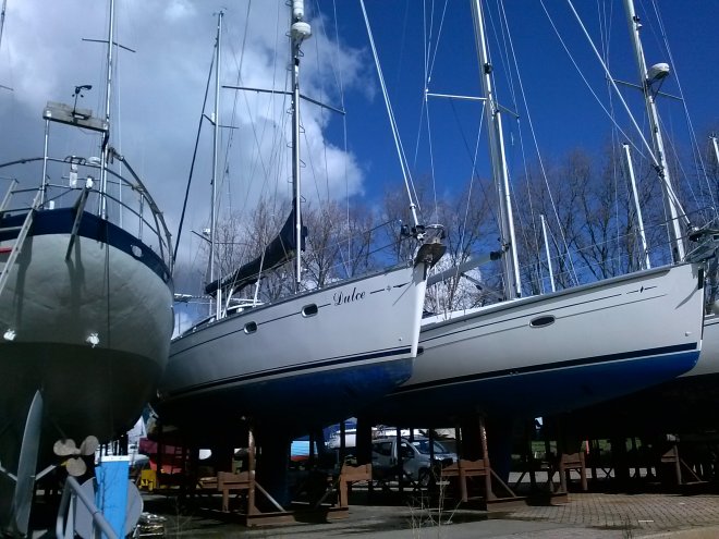 Zondag. Dulce vanmiddag op de werf.