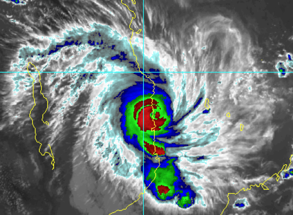 Satelietbeeld van de landfall van cycloon Kenneth in het noorden van Mozambique donderdagavond (bron WMO)