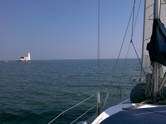 We naderen het Paard van Marken.