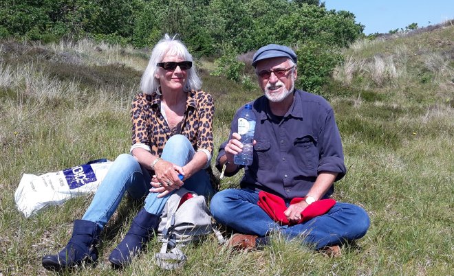 Wachten bij Molkenbaks Plak (Lies) op Othello, die niet doorging.