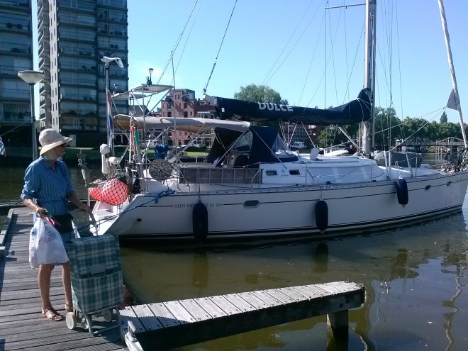 Groningen. Dulce op haar nieuwe plekje in de Oosterhaven (foto van gisteren).