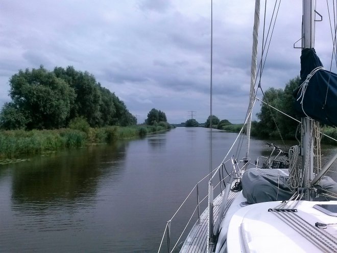 Het riviertje de Westerwoldse Aa in Noordoost Groningen, vlakbij de Duitse grens.