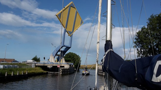 De Slauerhoffbrug vlak buiten Leeuwarden