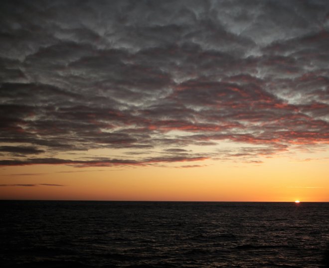 Drake Passage. Foto nét te vroeg voor de Green Flash (foto: Chrissy Smith)