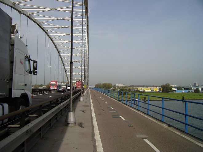 De Merwedebrug bij Gorinchem