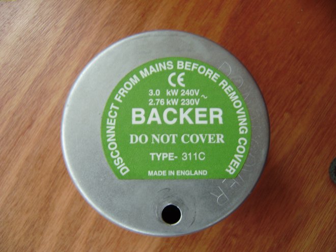 Het metalen kapje van de Backer 311C immersion heater