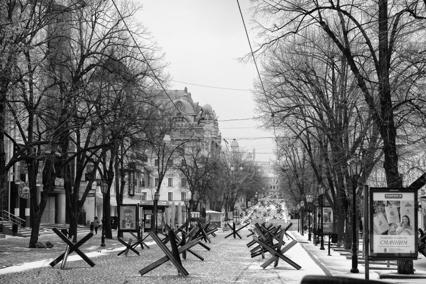 Een van die elegante avenues in de binnenstad van Odessa (foto: Eddy van Wessel)