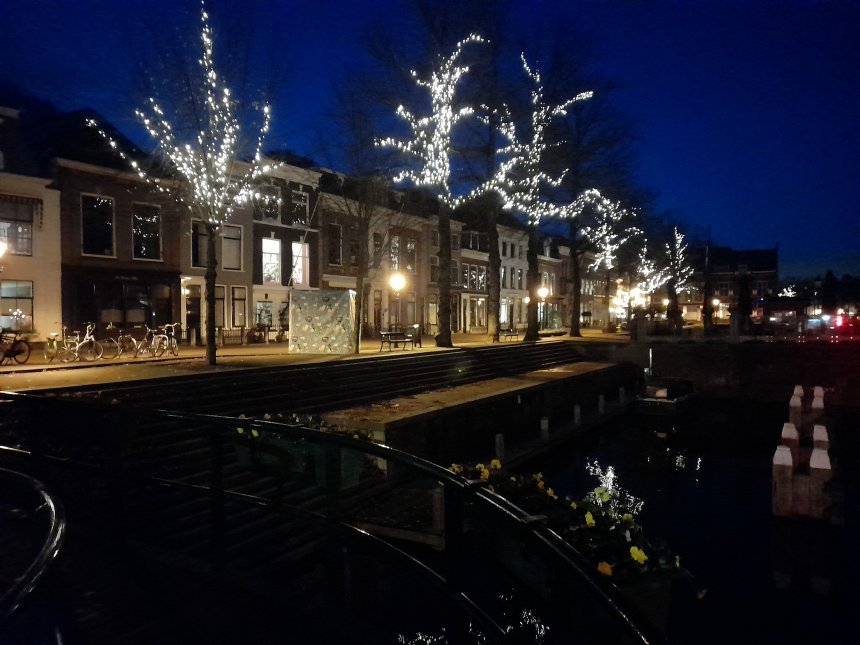 Geen noorderlicht gisteravond, wel feestverlichting op het Eind.