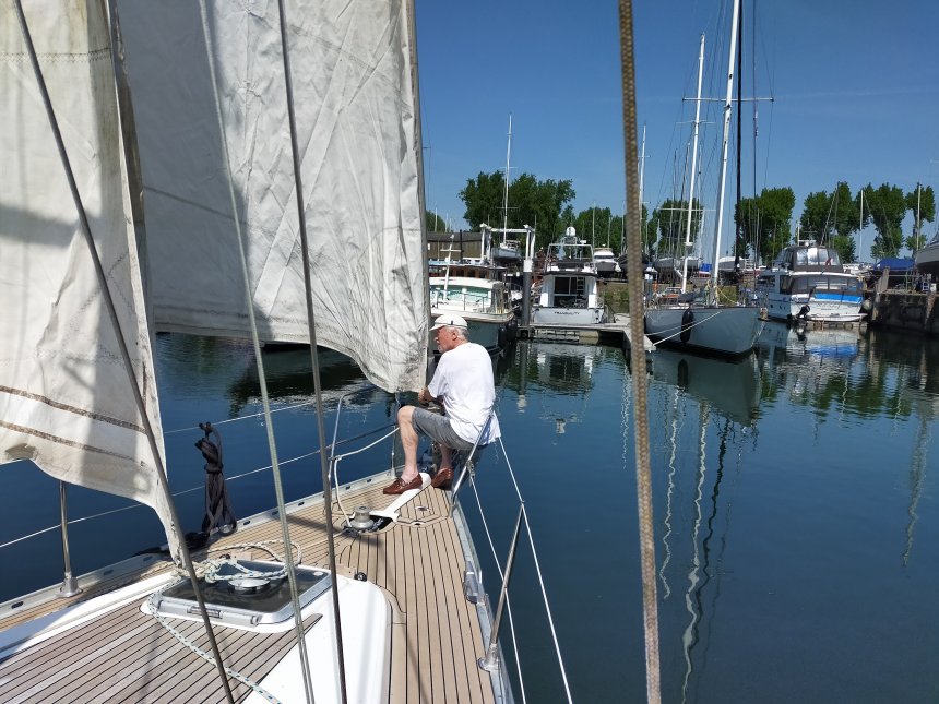 Hijsen van de rolgenua.