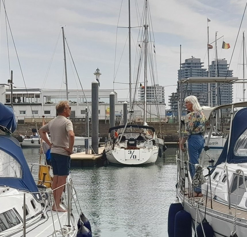 Buurpraatje (foto van gisteren).